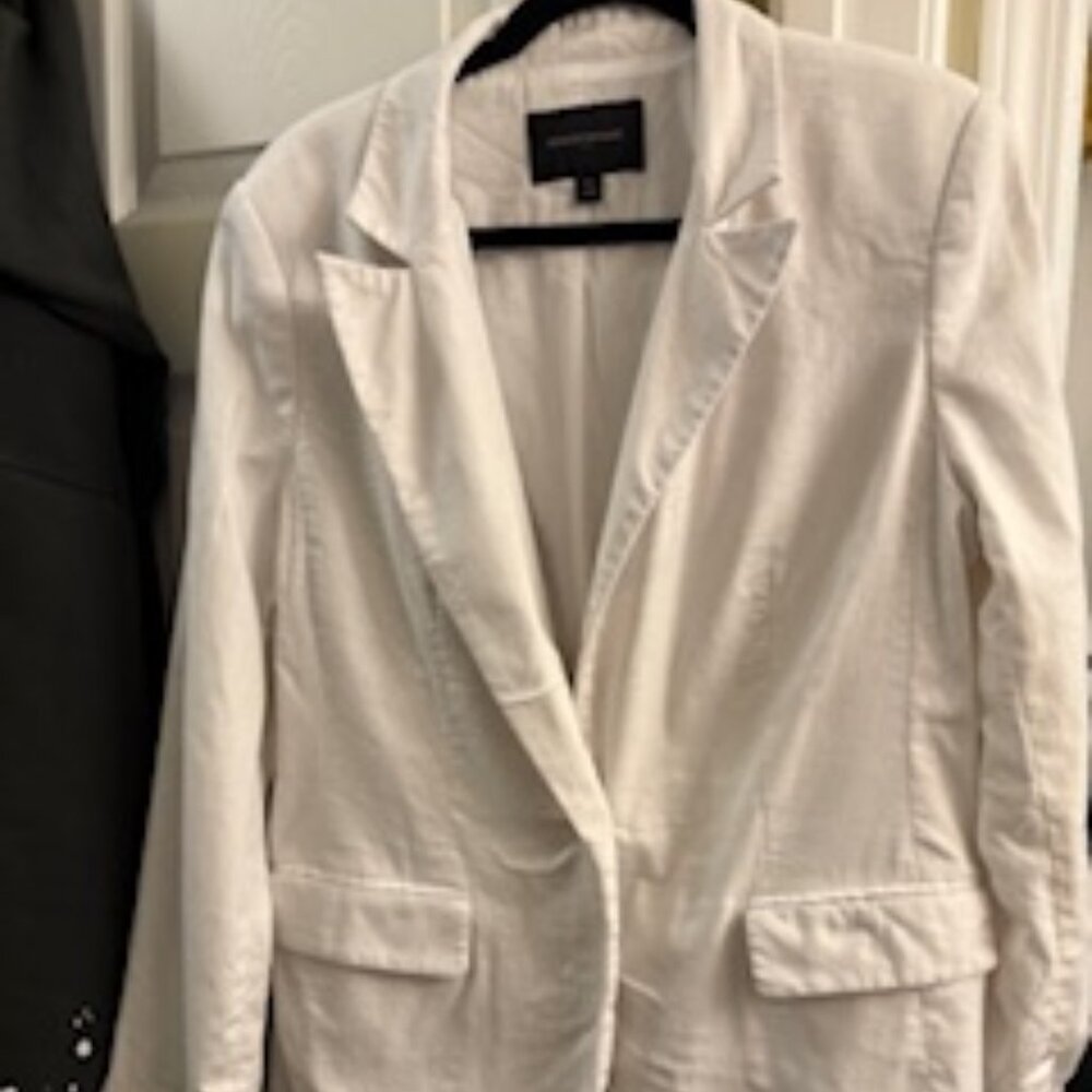 Creamy white Banana Republic Linen Blazer - Size 14